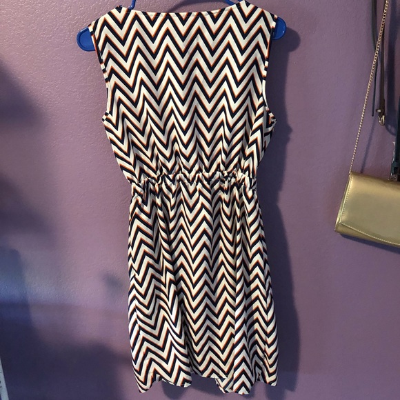 Patterned dress - Picture 4 of 4